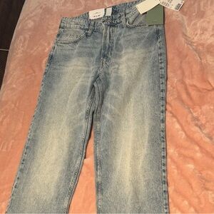 LOW WAIST BAGGY JEANS